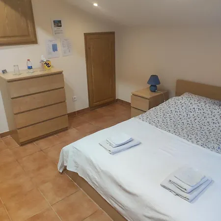 Douce France 82 Bed and Breakfast