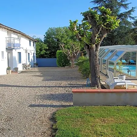 Douce France 82 فندق مبيت وإفطار